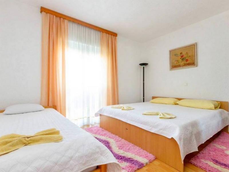 Kaštel Štafilić Apartments Damir מראה חיצוני תמונה