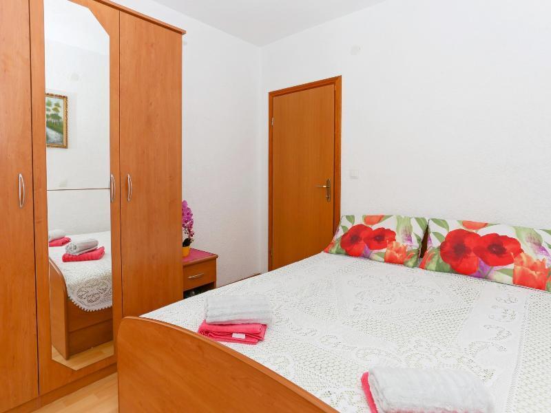 Kaštel Štafilić Apartments Damir מראה חיצוני תמונה