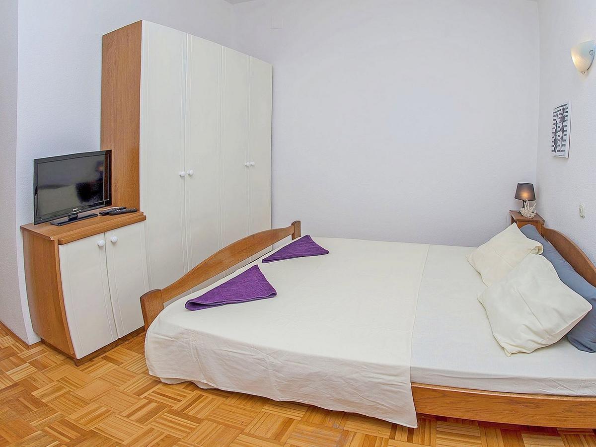 Kaštel Štafilić Apartments Damir מראה חיצוני תמונה