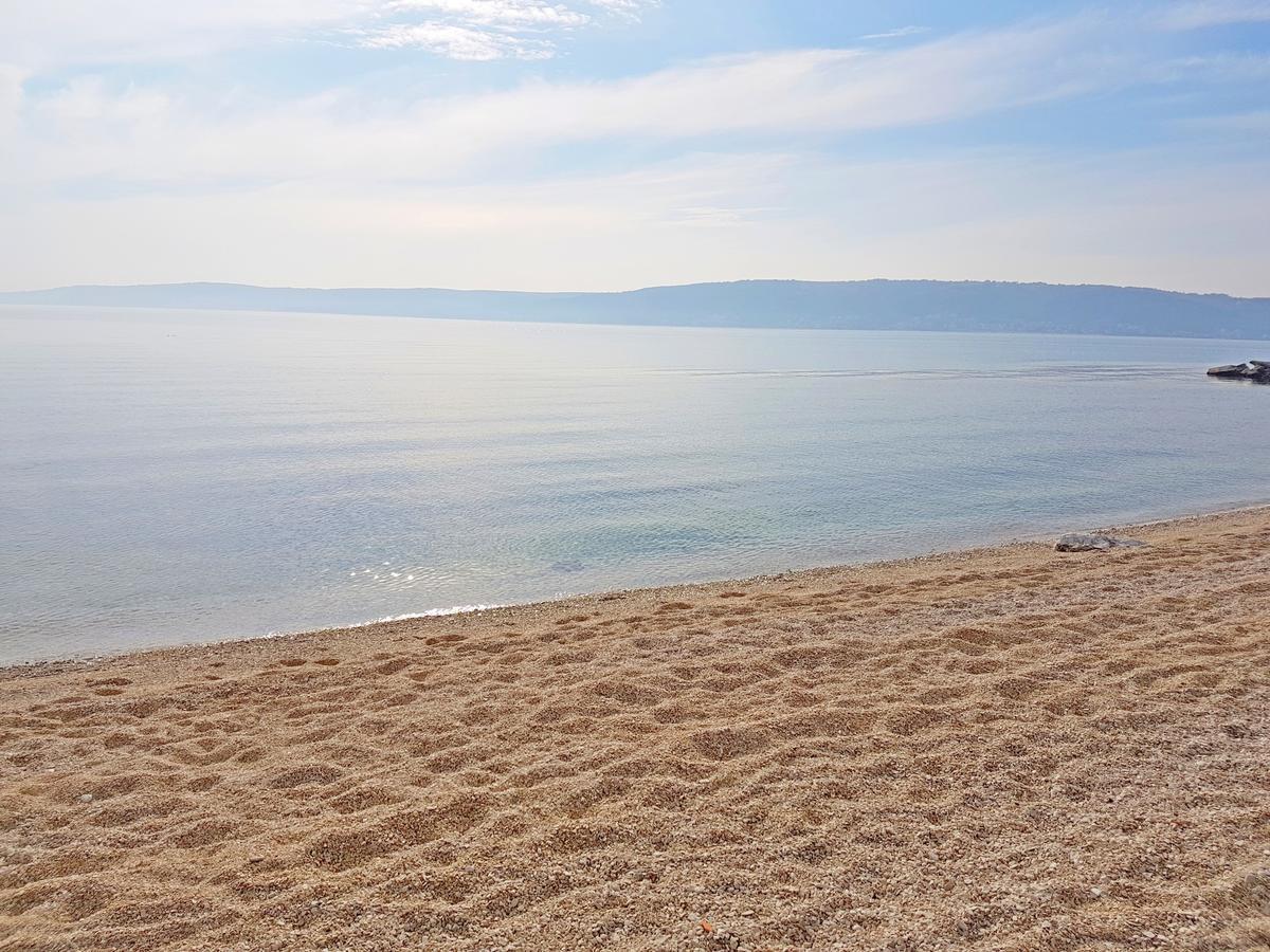 Kaštel Štafilić Apartments Damir מראה חיצוני תמונה