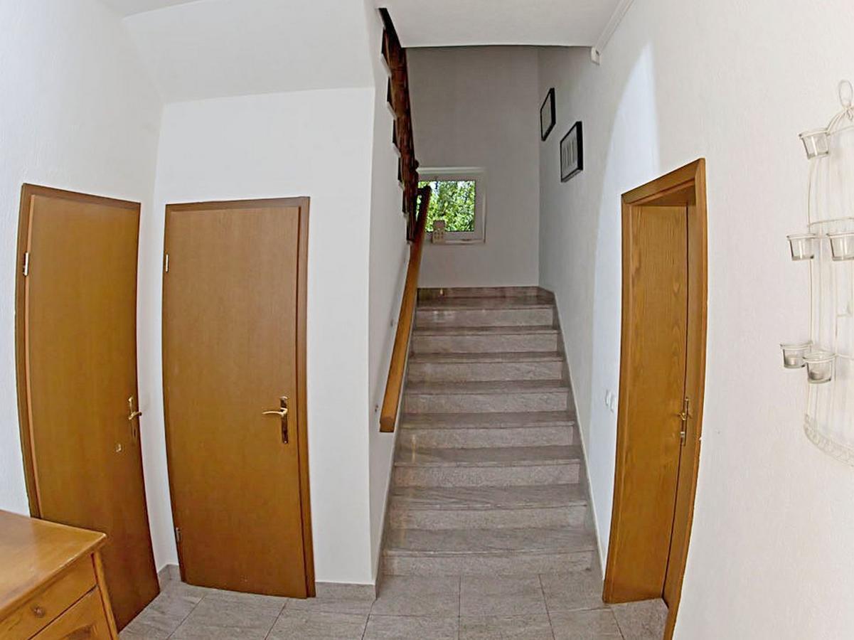 Kaštel Štafilić Apartments Damir מראה חיצוני תמונה